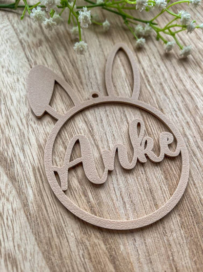 Osteranhänger mit Namen personalisiert